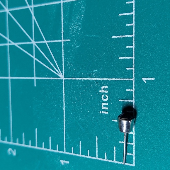 E480 Minimalist Black Crystal Stud Earrings - Picture 8 of 16